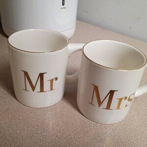 Mr and Mrs mugs